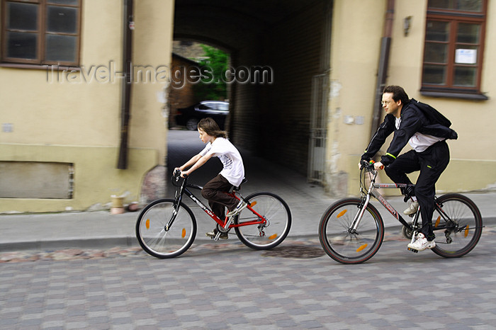 lithuania145: Lithuania - Vilnius: cyclists - streets of Uzupis-Bohemian area of Vilnius - photo by Sandia - (c) Travel-Images.com - Stock Photography agency - Image Bank