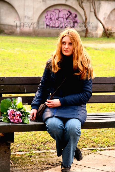 lithuania189: Lithuania - Vilnius: girl in Sereikiskiu park - photo by Sandia - (c) Travel-Images.com - Stock Photography agency - Image Bank