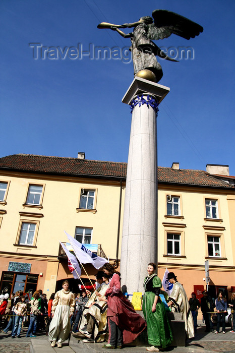 lithuania191: Lithuania - Vilnius: Angel of Uzupis - artistic area of Vilnius - photo by Sandia - (c) Travel-Images.com - Stock Photography agency - Image Bank