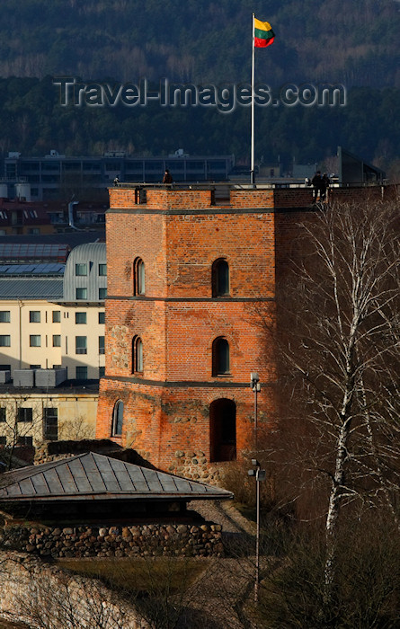 lithuania221: Vilnius, Lithuania: Gediminas' Tower flying the Lithuanian flag - photo by A.Dnieprowsky - (c) Travel-Images.com - Stock Photography agency - Image Bank