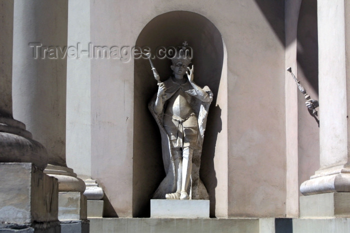 lithuania71: Lithuania - Vilnius: Cathedral of the Three Saints and its Belfry - statue in niche - photo by A.Dnieprowsky - (c) Travel-Images.com - Stock Photography agency - Image Bank