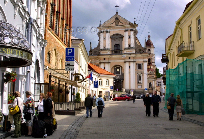 lithuania87: Lithuania - Vilnius: Church of St. Theresa and Monastery of the Barefoot Carmelites  from Ausros Vartu street / Sventos Tereses baznycia - photo by A.Dnieprowsky - (c) Travel-Images.com - Stock Photography agency - Image Bank