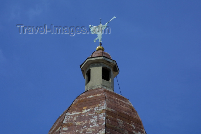 lithuania88: Lithuania - Vilnius: Church of St. Theresa - angel on roof-top / Sventos Tereses baznycia - photo by A.Dnieprowsky - (c) Travel-Images.com - Stock Photography agency - Image Bank