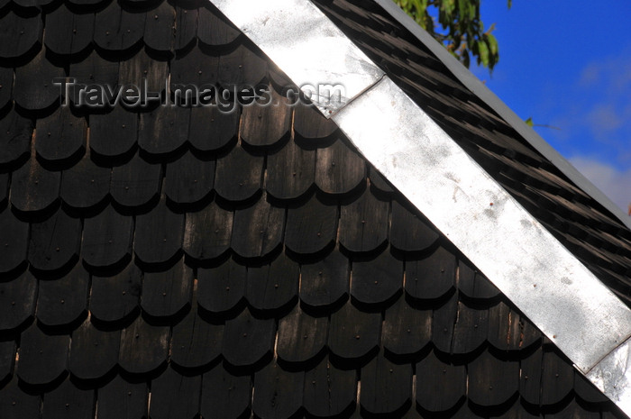 madagascar194: Ambohimanga Rova, Antananarivo-Avaradrano, Analamanga region, Antananarivo province, Madagascar: Royal Hill of Ambohimanga - palace of the Merina King Andrianampoinimerina - wooden roof shingles - UNESCO world heritage site - photo by M.Torres - (c) Travel-Images.com - Stock Photography agency - Image Bank