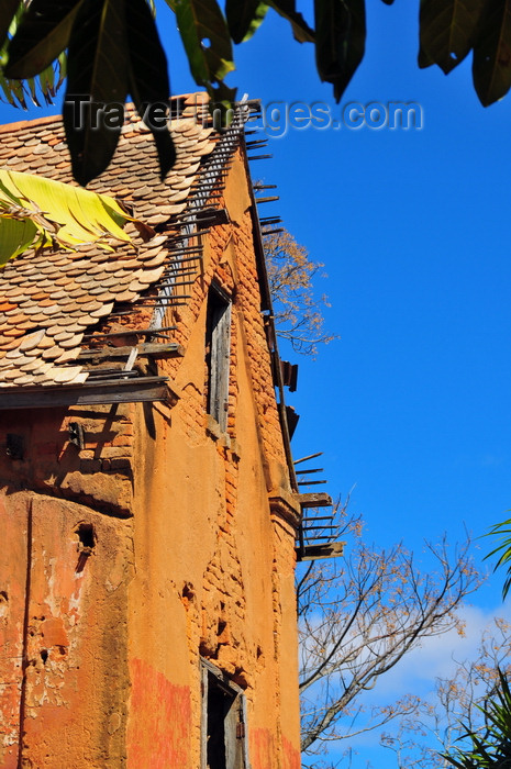 madagascar203: Ambohimanga Rova, Antananarivo-Avaradrano, Analamanga region, Antananarivo province, Madagascar: Royal Hill of Ambohimanga - old pavillion in ruins - UNESCO world heritage site - photo by M.Torres - (c) Travel-Images.com - Stock Photography agency - Image Bank