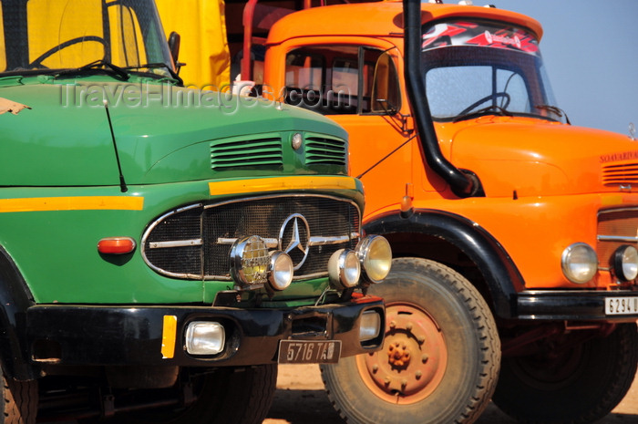 madagascar211: Tsimafana, Belo sur Tsiribihina district, Menabe Region, Toliara Province, Madagascar: Mercedes-Benz trucks wait for the ferry - photo by M.Torres - (c) Travel-Images.com - Stock Photography agency - Image Bank