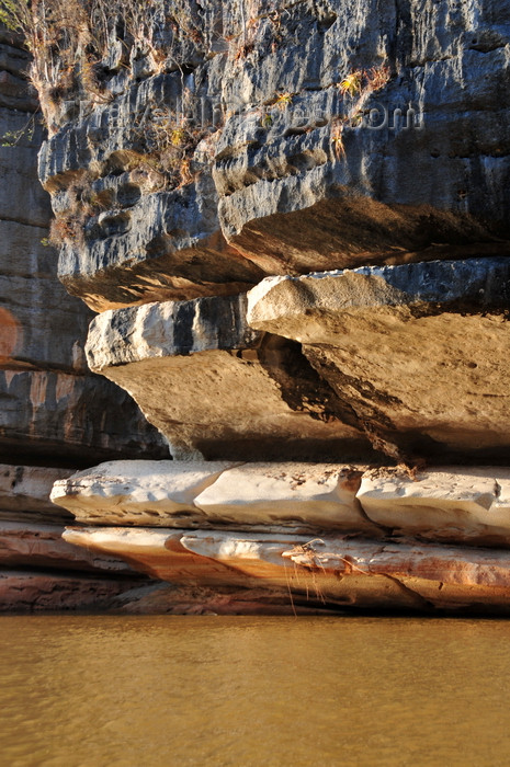 madagascar288: Antsalova district, Melaky region, Mahajanga province, Madagascar: Manambolo River - eroded cliffs and sediment rich water - photo by M.Torres - (c) Travel-Images.com - Stock Photography agency - Image Bank