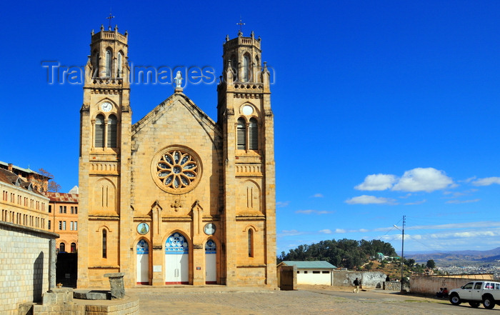 madagascar381: Antananarivo / Tananarive / Tana - Analamanga region, Madagascar: Andohalo cathedral and chapelle Bienheureuse Victoire Rasoamanarivo - Kianja Repoblika Malagasy - photo by M.Torres - (c) Travel-Images.com - Stock Photography agency - Image Bank