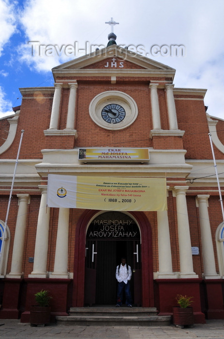 madagascar397: Antananarivo / Tananarive / Tana - Analamanga region, Madagascar: St Joseph's Catholic church - Florentine style - photo by M.Torres - (c) Travel-Images.com - Stock Photography agency - Image Bank