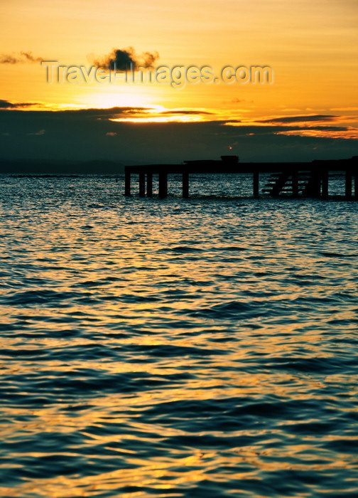 madagascar68: Vohilava, Île Sainte Marie / Nosy Boraha, Analanjirofo region, Toamasina province, Madagascar: jetty at sunset - photo by M.Torres - (c) Travel-Images.com - Stock Photography agency - Image Bank