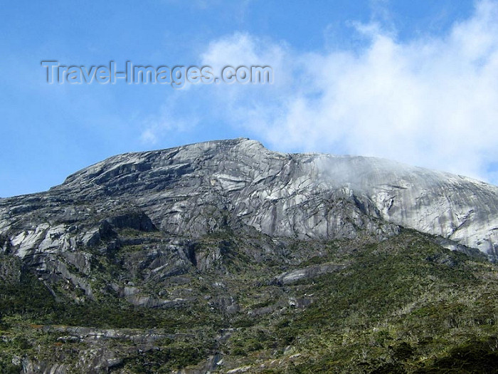 mal125: Malaysia - Sabah  (Borneo) Mt Kinabalu - passing cloud - Kinabalu Park - Unesco world heritage (photo by Ben Jackson) - (c) Travel-Images.com - Stock Photography agency - Image Bank