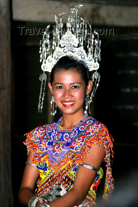 mal135: 
Rajang River, Sarawak, Borneo, Malaysia: young Iban woman in ceremonial costume - Dayak people - photo by R.Eime - (c) Travel-Images.com - Stock Photography agency - Image Bank