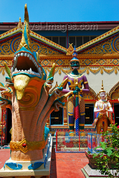 mal382: Wat Chayamangkalaram temple - nagas, Penang, Malaysia. 
 photo by B.Lendrum - (c) Travel-Images.com - Stock Photography agency - Image Bank
