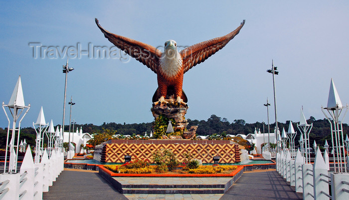 mal404: Eagle Square, Dataran Lang, Langkawi, Malaysia, photo by B.Lendrum - (c) Travel-Images.com - Stock Photography agency - Image Bank