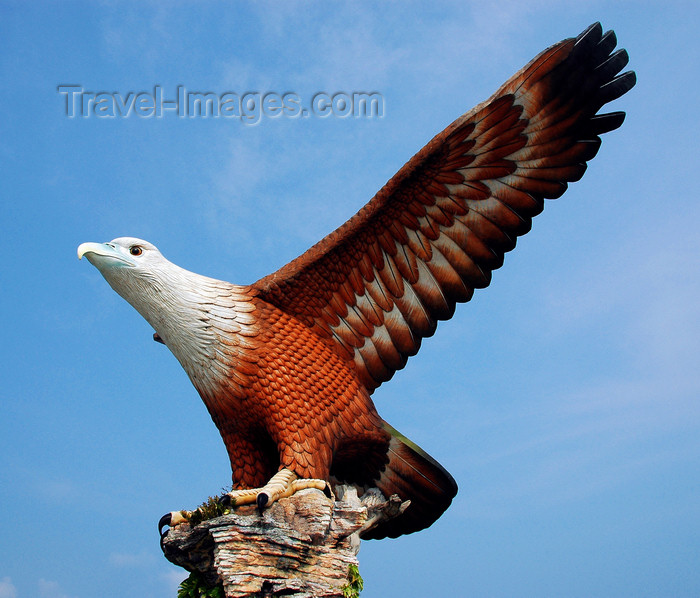 mal405: Eagle Square - flight, Dataran Lang, Langkawi, Malaysia, photo by B.Lendrum - (c) Travel-Images.com - Stock Photography agency - Image Bank