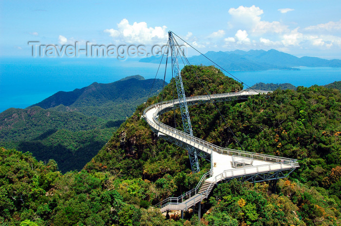 mal416: Mount Mat Chinchang cable car - bridge, Langkawi, Malaysia. photo by B.Lendrum - (c) Travel-Images.com - Stock Photography agency - Image Bank