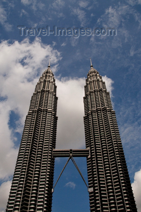 mal494: Kuala Lumpur, Malaysia: Petronas Towers from below - tallest twin buildings in the world - photo by J.Pemberton - (c) Travel-Images.com - Stock Photography agency - Image Bank