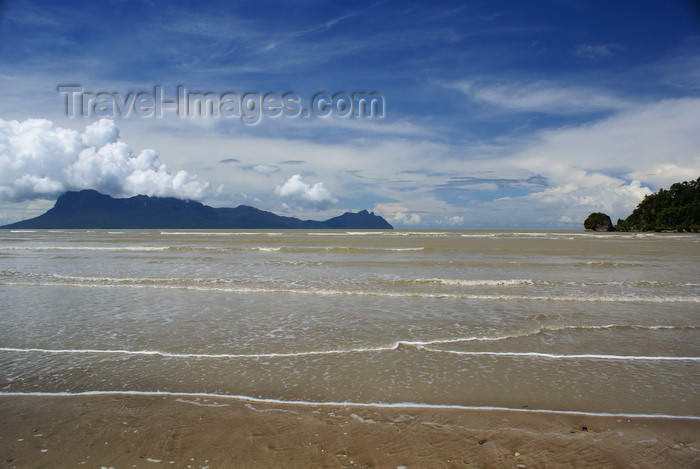 mal561: Bako National Park, Sarawak, Borneo, Malaysia: view from Telok Assam beach - silhouette of Gunung Santubong - photo by A.Ferrari - (c) Travel-Images.com - Stock Photography agency - Image Bank