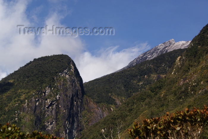 mal579: Low's Peak, Sabah, Borneo, Malaysia: Low's Peak (4095 m), seen from Mesilau trail - photo by A.Ferrari - (c) Travel-Images.com - Stock Photography agency - Image Bank