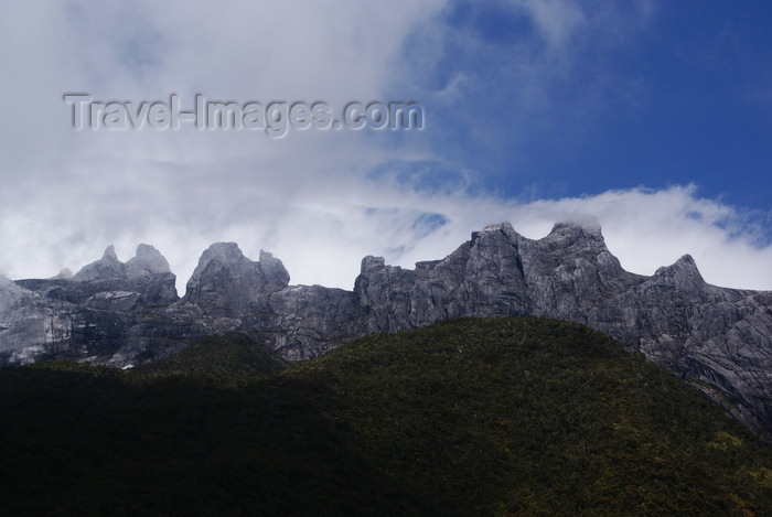 mal580: Mount Kinabalu, Sabah, Borneo, Malaysia: the naked peaks of Mount Kinabalu, seen from Mesilau trail
 - photo by A.Ferrari - (c) Travel-Images.com - Stock Photography agency - Image Bank