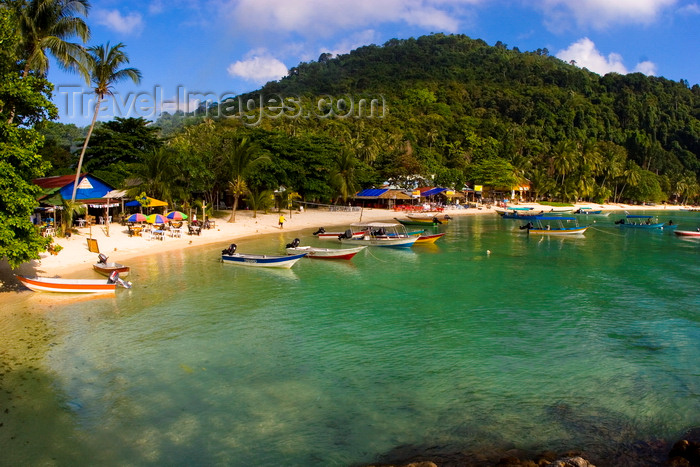 mal614: Perhentian Island, Terengganu, Malaysia: Coral Bay - tropical bay with boats and white sand beach - photo by S.Egeberg - (c) Travel-Images.com - Stock Photography agency - Image Bank