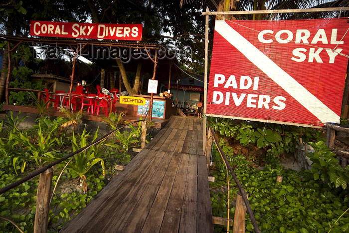 mal74: Malaysia - Pulau Perhentian / Perhentian Island - Pulau Perhentian Kecil / Small Perhentian: Coral Sky Divers - flag (photo by Jez Tryner) - (c) Travel-Images.com - Stock Photography agency - Image Bank