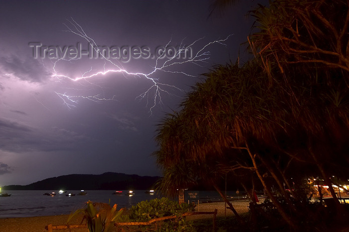 mal77: Malaysia - Pulau Perhentian / Perhentian Island, Terengganu: lightning storm (photo by Jez Tryner) - (c) Travel-Images.com - Stock Photography agency - Image Bank