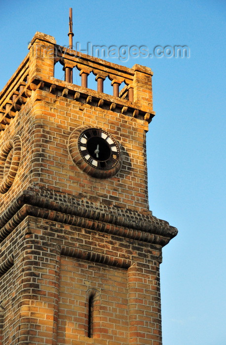 malawi110: Mangochi, Malawi: Queen Victoria Memorial Tower - National Monument - top of the old red brick tower with a dilapidated clock face - photo by M.Torres - (c) Travel-Images.com - Stock Photography agency - Image Bank