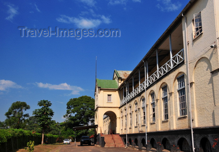 malawi66: Zomba, Malawi: Old Parliament, State House - built in 1901 - photo by M.Torres - (c) Travel-Images.com - Stock Photography agency - Image Bank