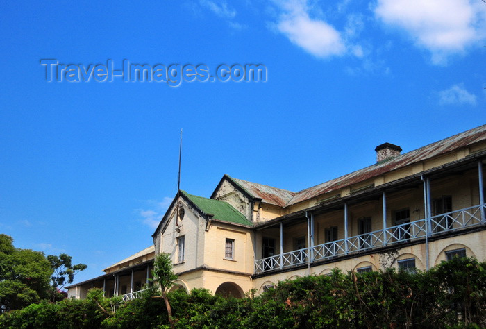 malawi68: Zomba, Malawi: Old Parliament, State House - Zomba was the capital of was the capital of British Central Africa, then Nyasaland and of Malawi until 1975 - photo by M.Torres - (c) Travel-Images.com - Stock Photography agency - Image Bank