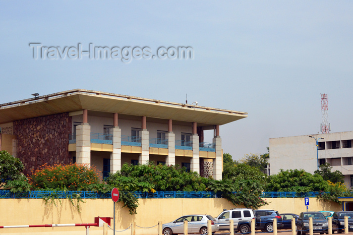 mali104: Bamako, Mali: 'Maison des Angevins' - Partnership House, built by the city of Angers - photo by M.Torres - (c) Travel-Images.com - Stock Photography agency - Image Bank