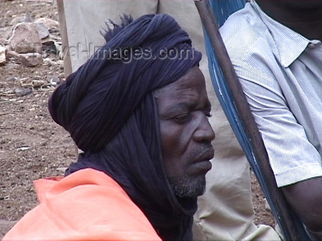 mali28: Mali - Tuareg man - the blue men of the desert - photo by A.Slobodianik - (c) Travel-Images.com - Stock Photography agency - Image Bank