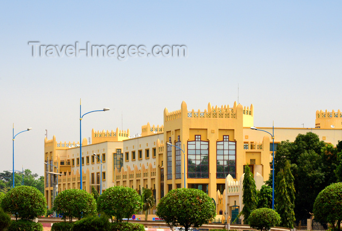mali90: Bamako, Mali: buildings of the Malian government HQ, the Administrative City - Cité Administrative - photo by M.Torres - (c) Travel-Images.com - Stock Photography agency - Image Bank