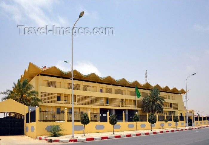 mauritania42: Nouakchott, Mauritania: French colonial building housing the Government Complex, former office of the Mauritanian Prime Minister - photo by M.Torres - (c) Travel-Images.com - Stock Photography agency - Image Bank