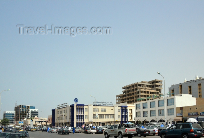 mauritania69: Nouakchott, Mauritania: banks, traffic and people in the heart of the business district - Gamal Abdel Nasser avenue - Chinguitty Bank, Banque pour le Commerce et l'Industrie... - photo by M.Torres - (c) Travel-Images.com - Stock Photography agency - Image Bank