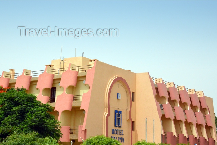 mauritania75: Nouakchott, Mauritania: the Hotel Halima, a local landmark - photo by M.Torres - (c) Travel-Images.com - Stock Photography agency - Image Bank