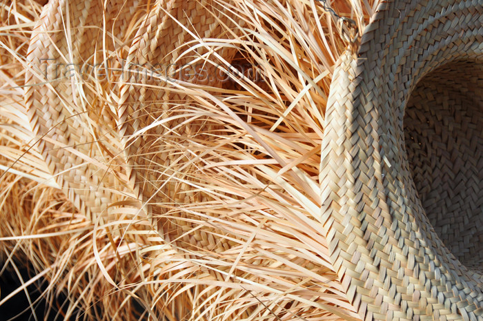 mayotte27: Mamoudzou, Grande-Terre / Mahore, Mayotte: straw hats - chapeau de paille - photo by M.Torres - (c) Travel-Images.com - Stock Photography agency - Image Bank