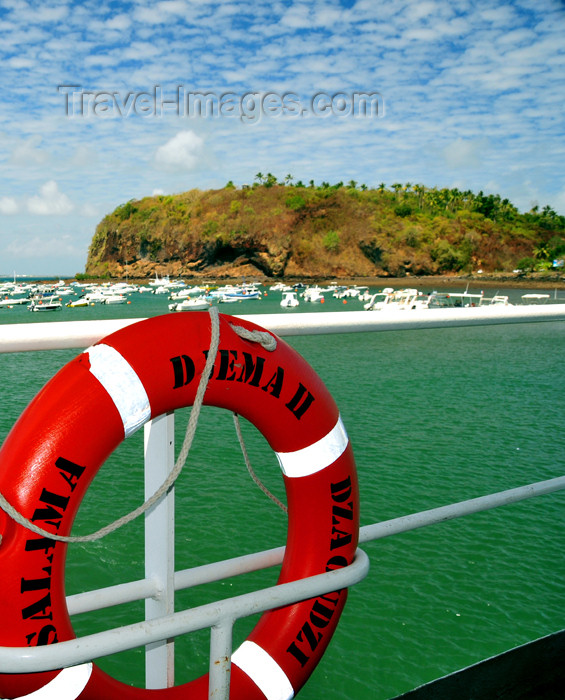 mayotte31: Mamoudzou, Grande-Terre / Mahore, Mayotte: Pointe Mahabou seen from the ferry - life preserver on ship railing - lifebuoy of Salama Djema II - photo by M.Torres - (c) Travel-Images.com - Stock Photography agency - Image Bank