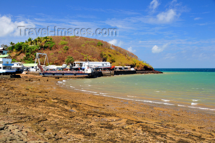 mayotte62: Dzaoudzi, Petite-Terre, Mayotte: ilôt Foungoujou and its small shipyard - photo by M.Torres - (c) Travel-Images.com - Stock Photography agency - Image Bank