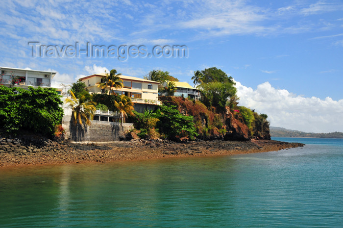 mayotte68: Dzaoudzi, Petite-Terre, Mayotte: houses built on the 'Rocher', the Rock - photo by M.Torres - (c) Travel-Images.com - Stock Photography agency - Image Bank