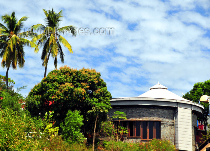 mayotte7: Mamoudzou, Grande-Terre / Mahore, Mayotte: round building above Place du Marché - photo by M.Torres - (c) Travel-Images.com - Stock Photography agency - Image Bank