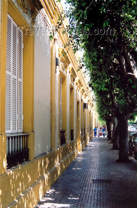 melilla23: Melilla: in the shade - sidewalk - | sombra - acera - photo by M.Torres - (c) Travel-Images.com - Stock Photography agency - Image Bank