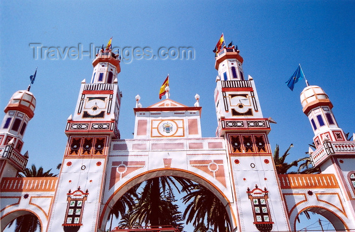 melilla25: Melilla: Hernandez park - decoration for the fair / parque Hernandez - feria - photo by M.Torres - (c) Travel-Images.com - Stock Photography agency - Image Bank