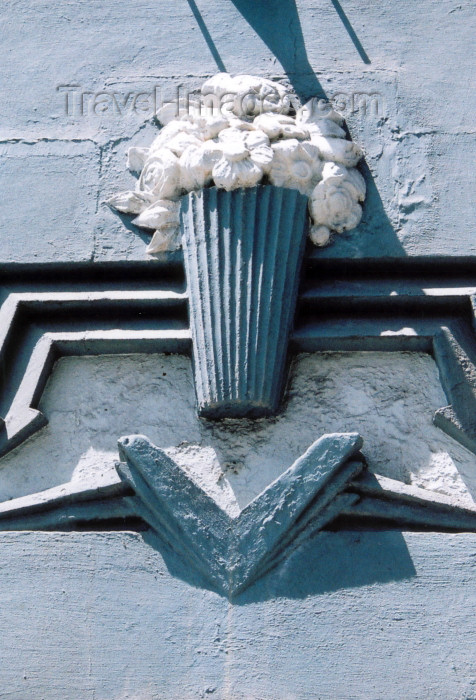 melilla26: Spain - Melilla: detail of façade decoration - vase with flowers | decoración de fachada modernista - jarrón de flores - photo by M.Torres - (c) Travel-Images.com - Stock Photography agency - Image Bank