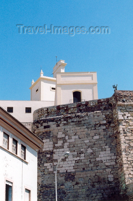 melilla49: Melilla: ramparts seen from Barrio Mantelete - Melilla la Vieja - photo by M.Torres - (c) Travel-Images.com - Stock Photography agency - Image Bank