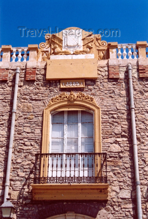 melilla51: Melilla: balcony - in the citadel / balcon en el Pueblo - photo by M.Torres - (c) Travel-Images.com - Stock Photography agency - Image Bank