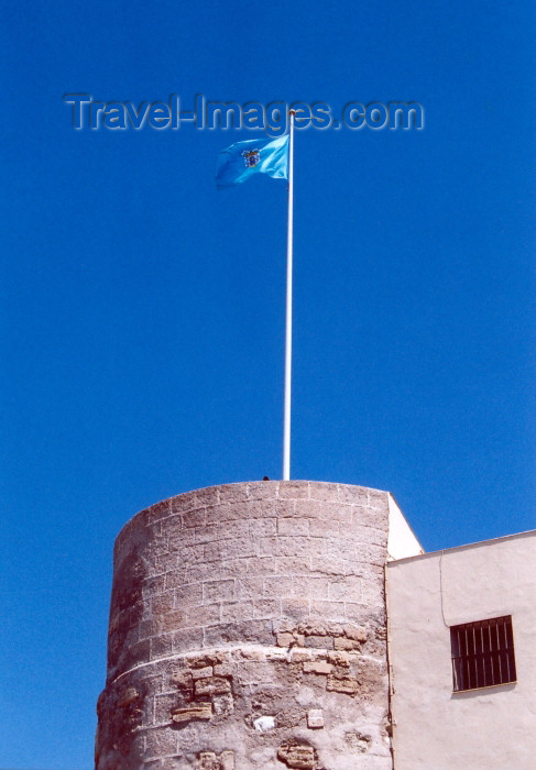 melilla54: Melilla: the flag over the Batería Real - Melilla la Vieja - photo by M.Torres - (c) Travel-Images.com - Stock Photography agency - Image Bank