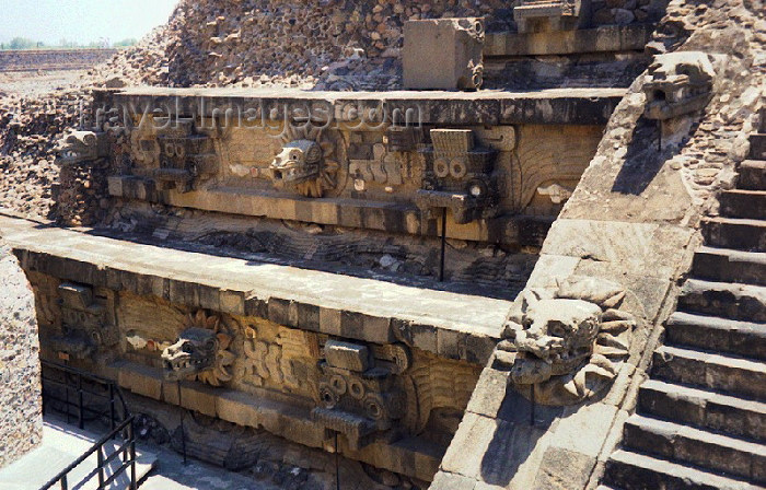 mexico15: Mexico - Teotihuacan (Edomex / Estado de México): Quetzalcoatl temple - plumed serpents - Citadel / templo de Quetzalcoatl - Tlaloc, dios de la lluvia - Ciudadela - Unesco world heritage site - photo by M.Torres - (c) Travel-Images.com - Stock Photography agency - Image Bank