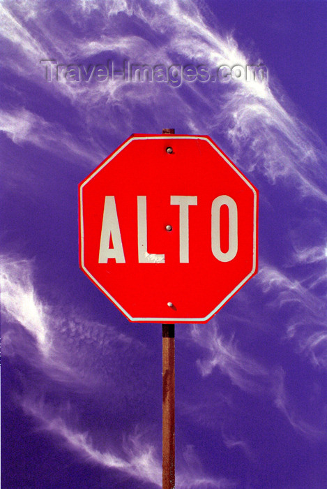 mexico268: Mexico - Bahia De Los Angeles (Baja California): Alto - Stop sign, Mexican style - photo by G.Friedman - (c) Travel-Images.com - Stock Photography agency - Image Bank