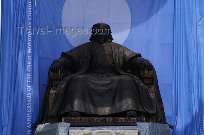 mongolia103: Ulan Bator / Ulaanbaatar, Mongolia: statue of Genghis Khan / Chinggis Khaan - photo by A.Ferrari - (c) Travel-Images.com - Stock Photography agency - Image Bank